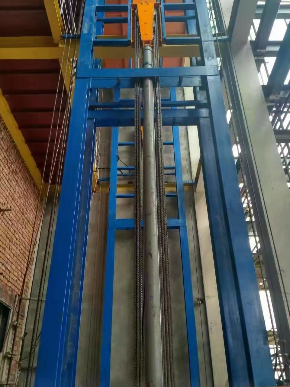 导轨液压货梯